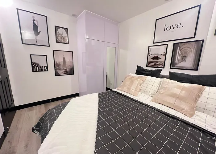 Aesthetic 2br Penthouse Near Naia With Pool * Manila